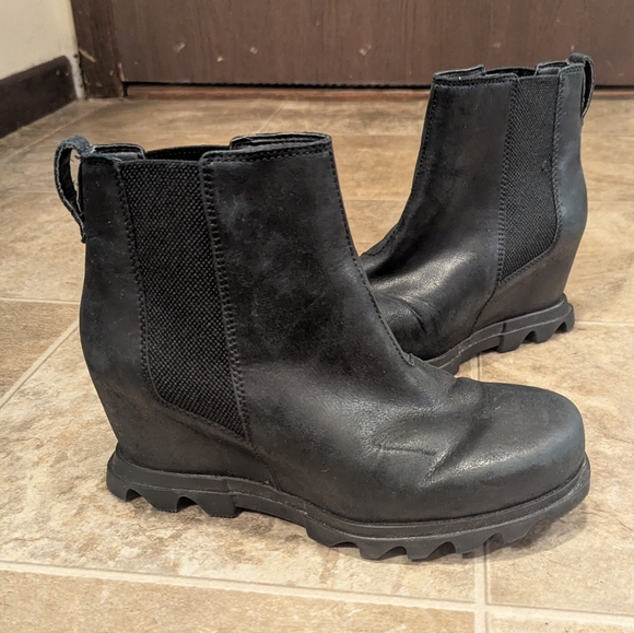 Sorel Shoes - Sorel platform Boots for women size 8.5